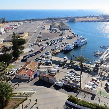 2 Bedroom Stunning Apartment In Torrevieja Exterior foto